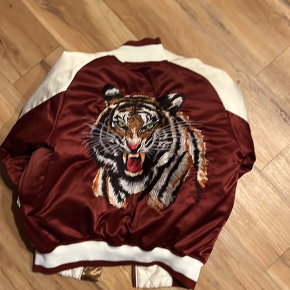 Urban Outfitters Bomber Jacket - Picture 3 of 8